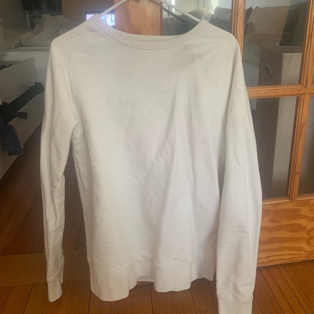 NWOT white crew neck sweatshirt